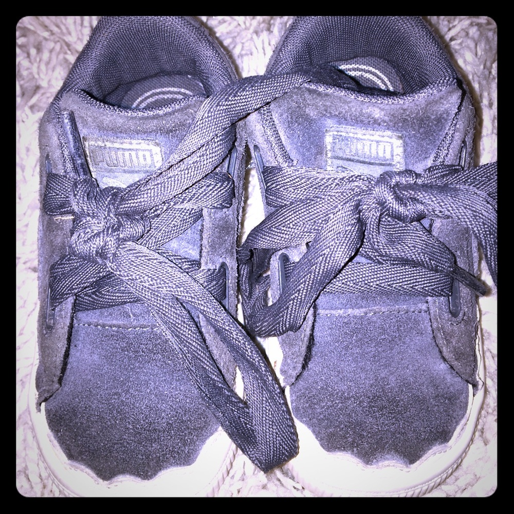 Suede used PUMA shoes